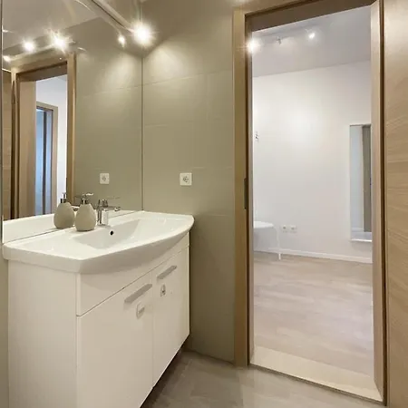 Ovus Apartment Split